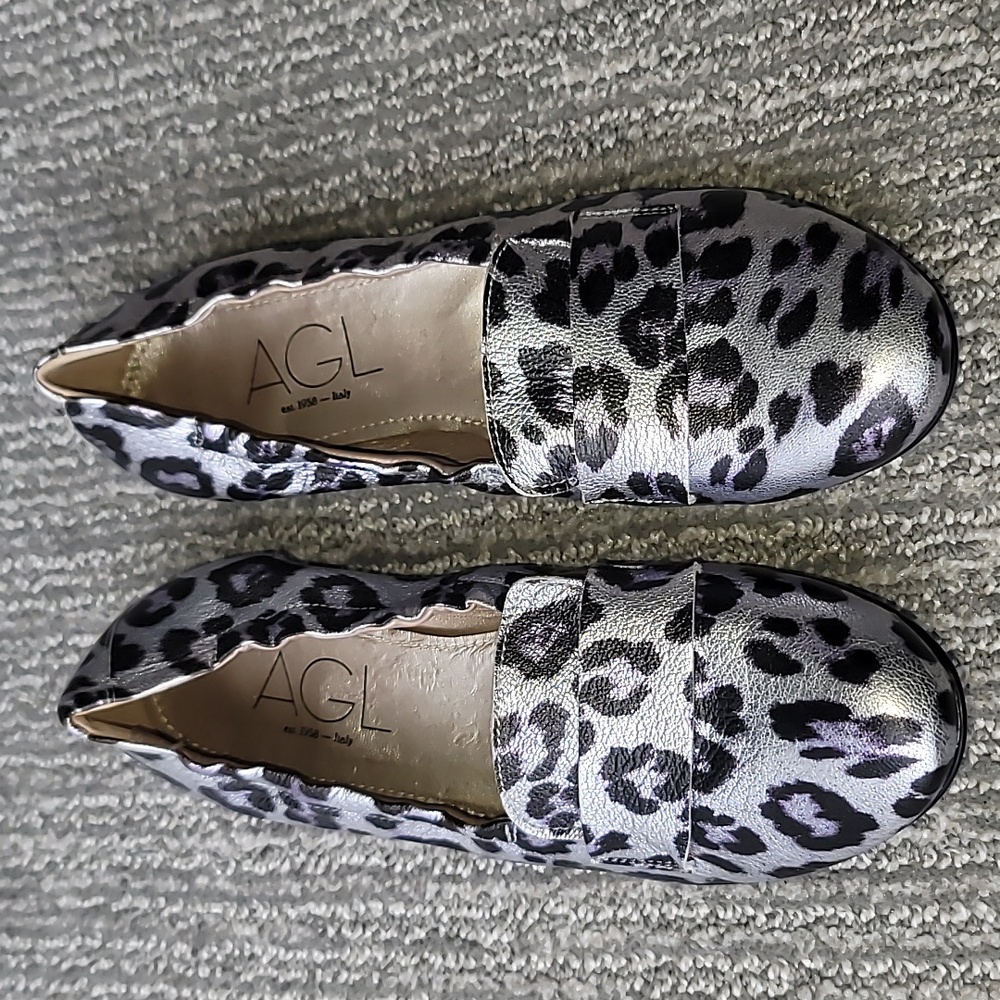 AGL NEW Ballet Myleo Lilla Loafer, Size EU 35.5/5.5 US, Silver/Black Animal